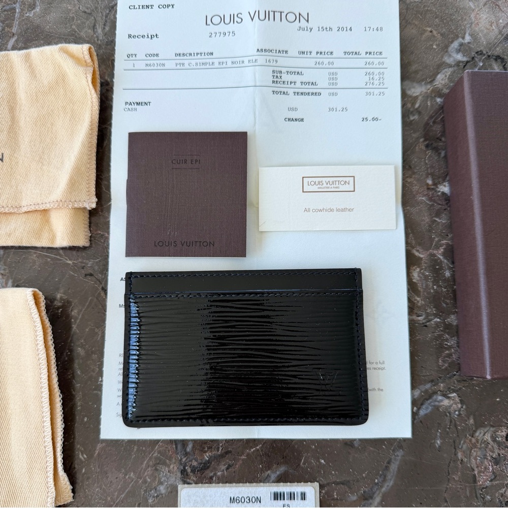 Louis Vuitton LV Black Epi Patent Leather Card Holder Wallet - Picture 3 of 11